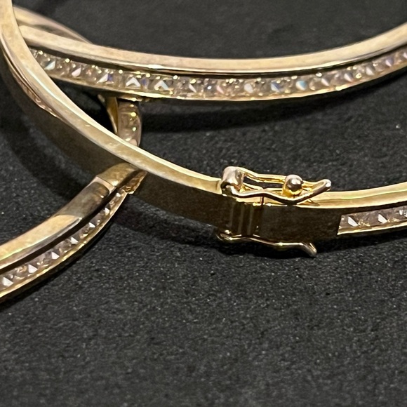 Bundle of Gold Plated Bracelets. - Picture 4 of 4